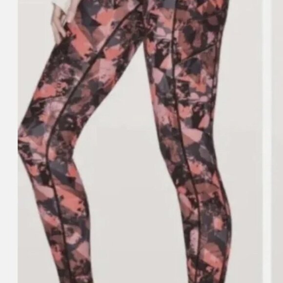 Lululemon Speed Up Tight 28" Size 6 Translucence Alpine White Multi w/ Pockets - Picture 4 of 12